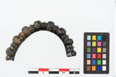 Foto von Bronzeknotenarmreif (NHMW-PRAE-025650)